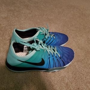 Ombre Nike light weight running shoes